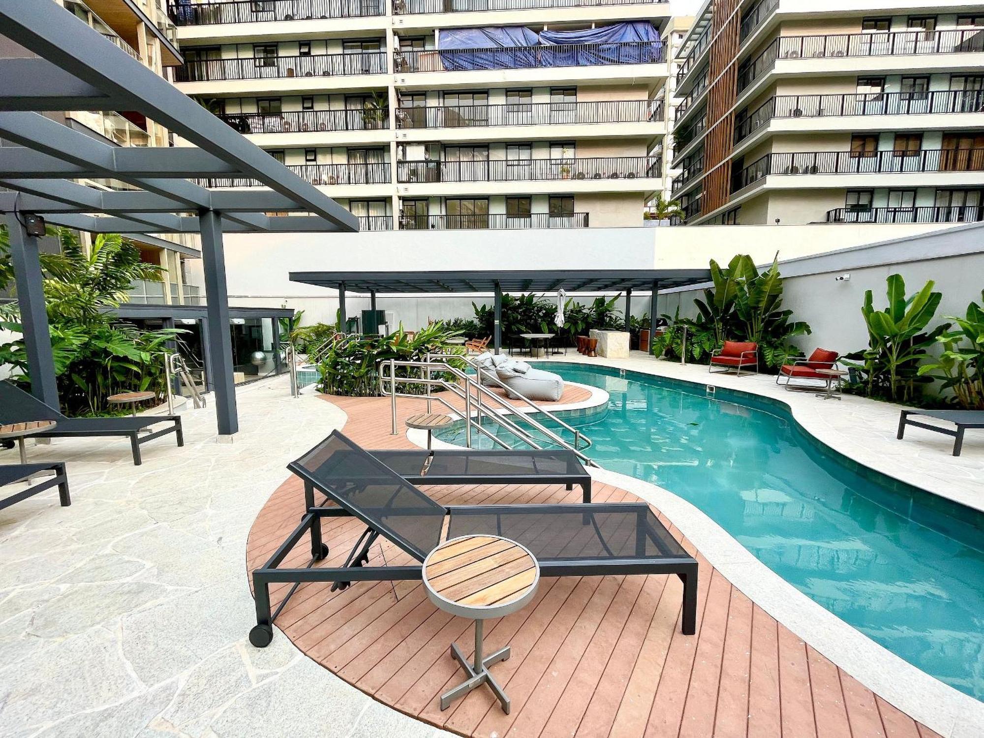 Leblon - Moderno Com Piscina E Academia.