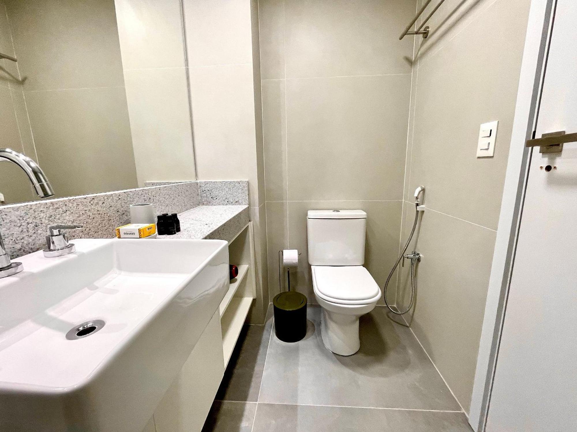 Leblon - Moderno Com Piscina E Academia.