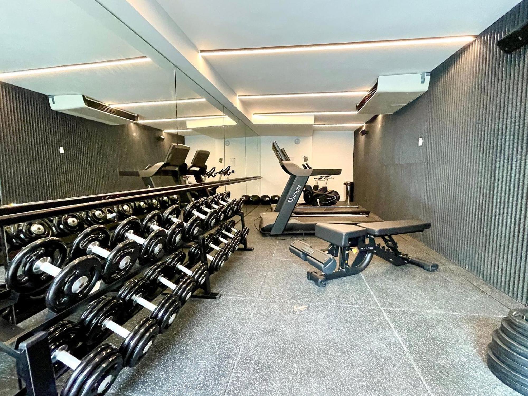 Leblon - Moderno Com Piscina E Academia. Apartamento *